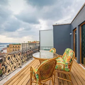 Taksim Square Luxury And Flats By Mesut מלון